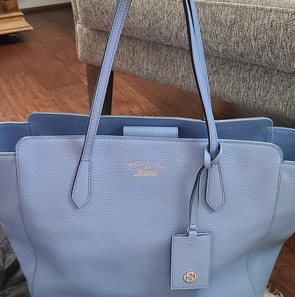 Gucci tote-SOLD